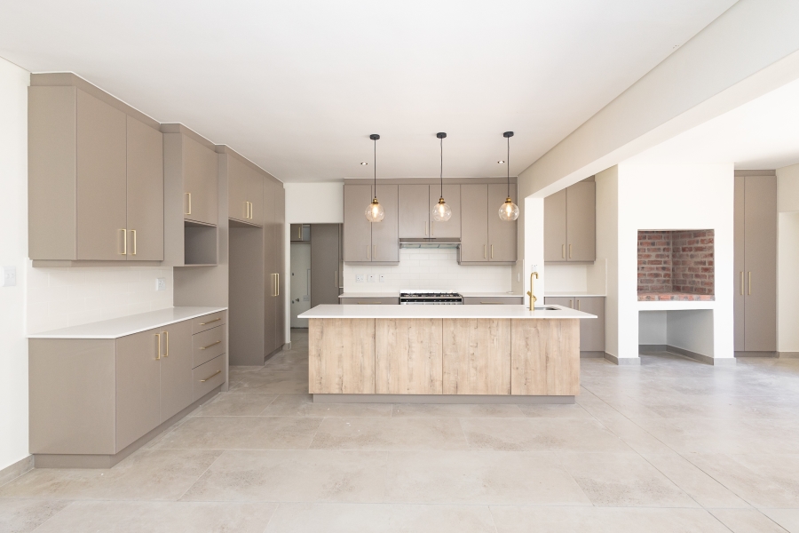 4 Bedroom Property for Sale in Sandown Western Cape